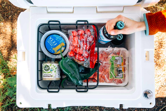 5 Tips to store your food and beverages for a long time while traveling